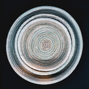 Trio de corbeilles en halfa tressée naturelle