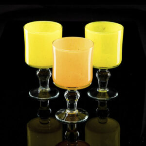 Photophore sur pied en verre soufflé orange pailleté