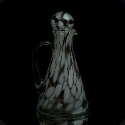 Service carafe + bouchon+ 6 verres opaline mouchetée blanc/marron – Image 3