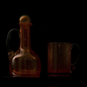 Carafe et son bouchon en verre soufflé orange transparent