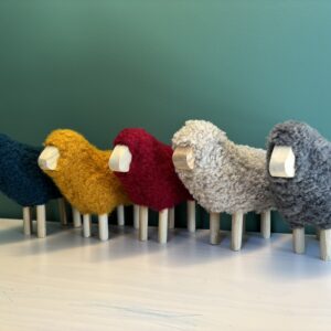 Petit mouton bouclettes